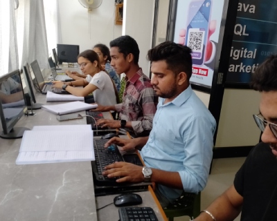 Classroom Training image